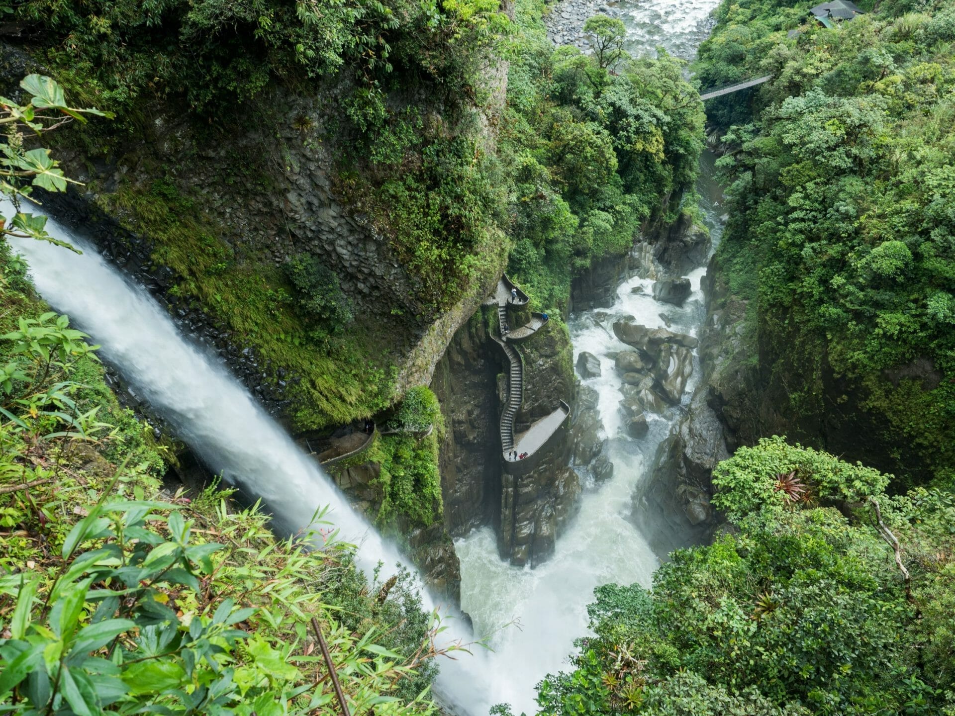 Cascada Boca del Diablo Ecuador