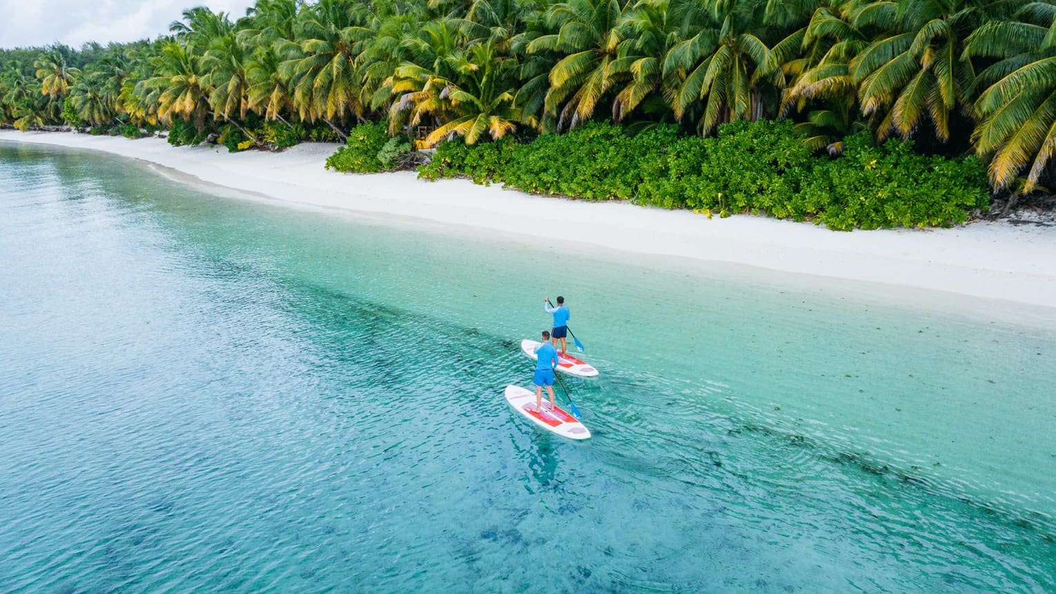 Four Seasons Seychelles paddle