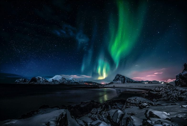 Aurora boreal en el Ártico noruego